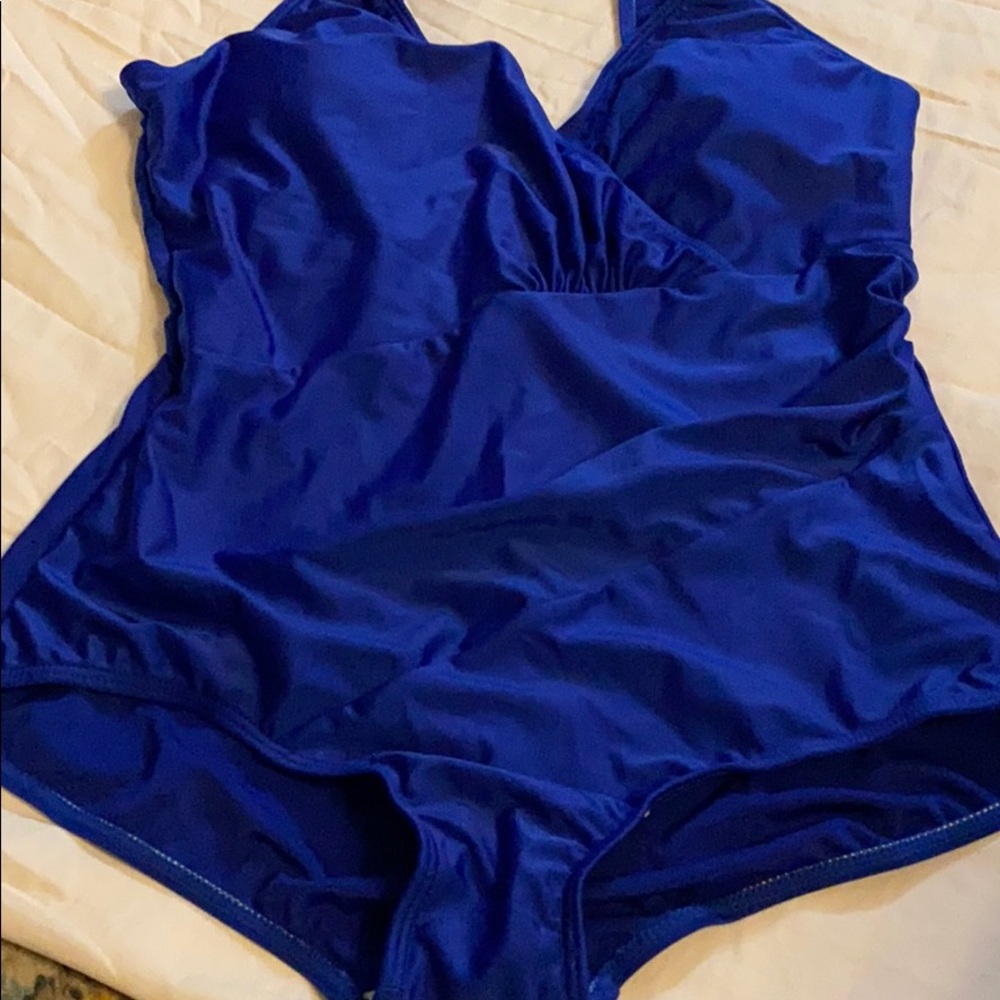 Swimming suit